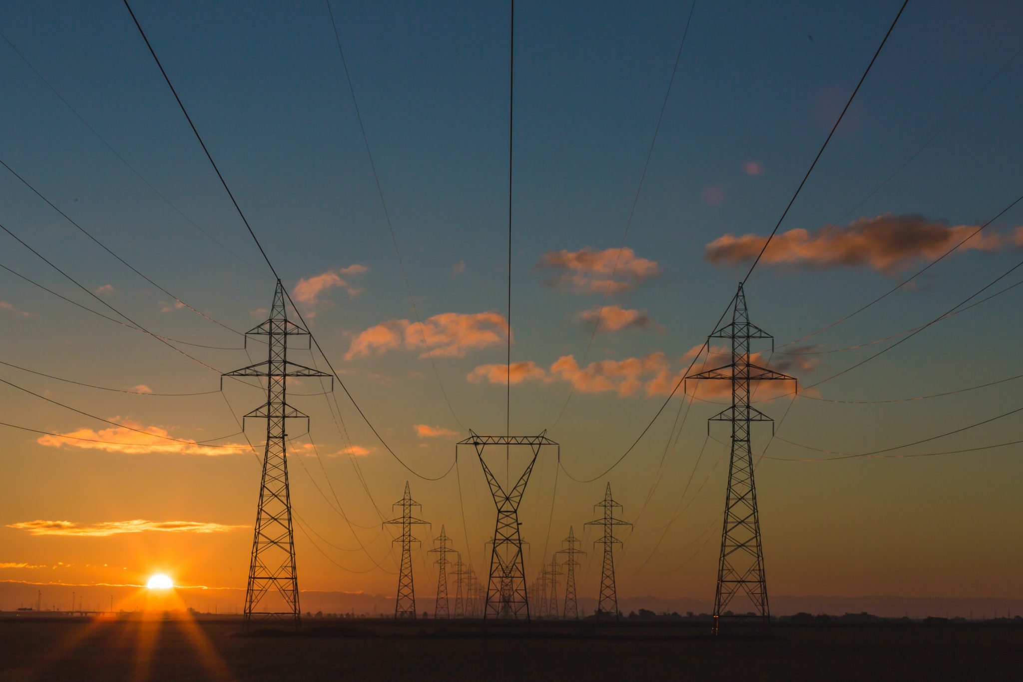 Skyhøye priser: Kraftige tiltak ventet for å få bukt med energikrisen
