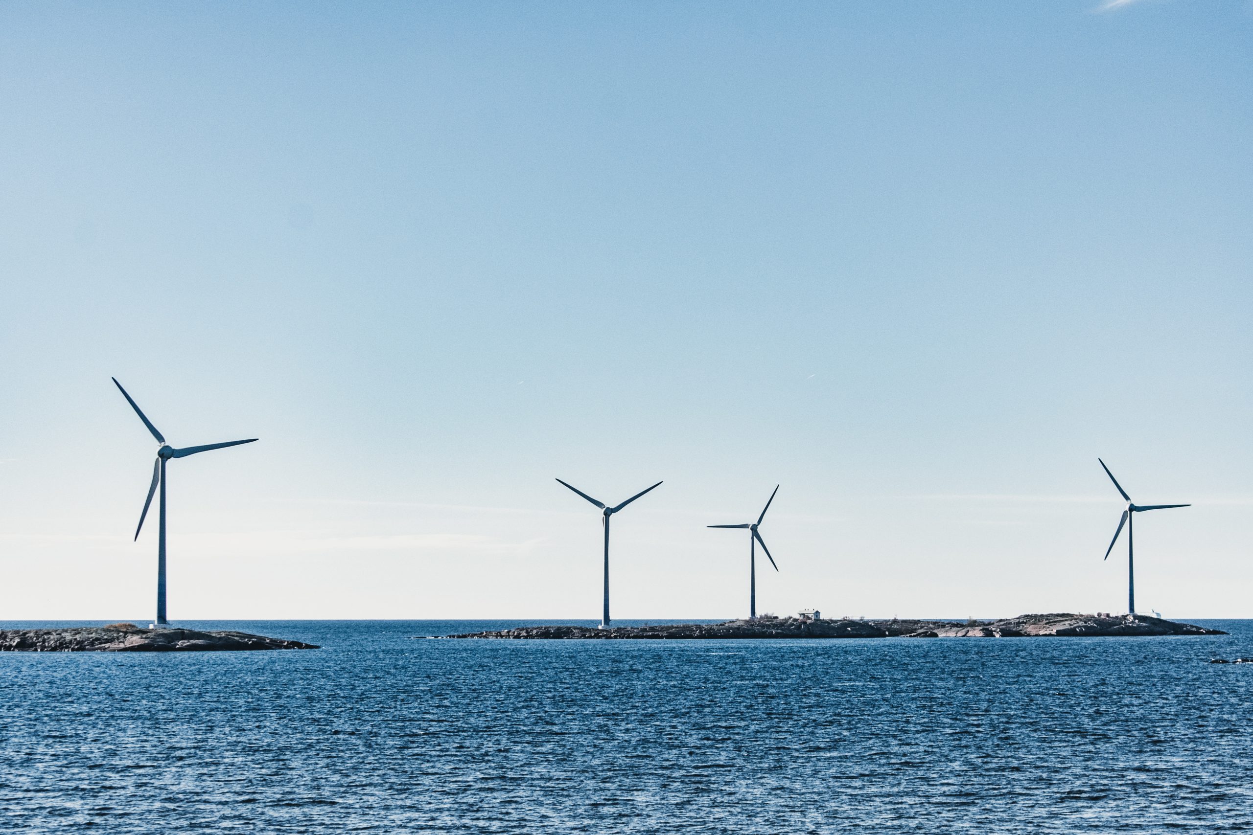 EU lover ny vindpakke: Vind i seilene for Regjeringens nye havvindfelt?