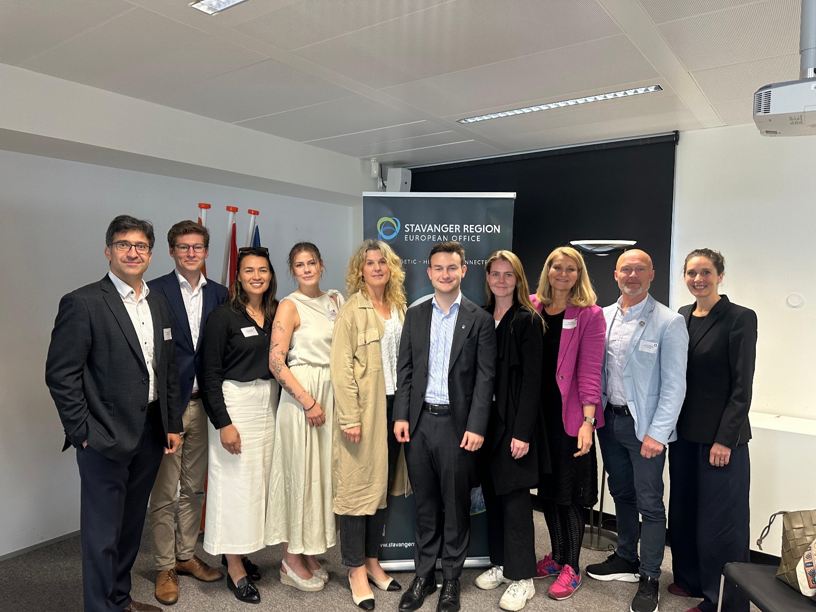 Small- and Medium-sized Cities at the Forefront of European Innovation